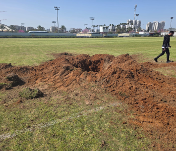 הירי מאיראן: טיל פגע במגרש של מכבי שעריים
