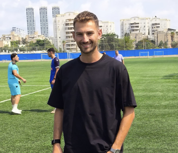 גיא מונסטרסקי וטל שריג חתמו בירמיהו חולון