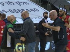 צפו: עימות בין הנהלות מכבי והפועל חיפה