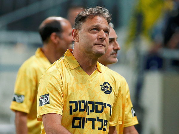 אלי דריקס. אירוע מרגש (אלן שיבר)