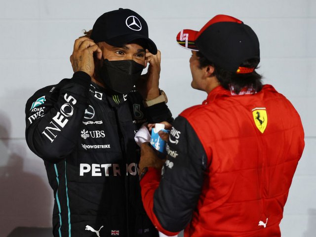 המילטון וקרלוס סאיינז