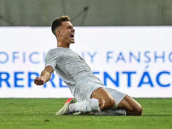 מחזיק בהצעות מארצות הברית. קנצפולסקי (UEFA)