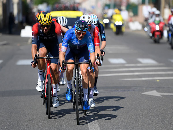 רכיבה מצוינת של הול (Alex Broadway/Getty Images)