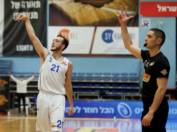 ישחק בישראל בעונה הבאה? היידגר (אלן שיבר)