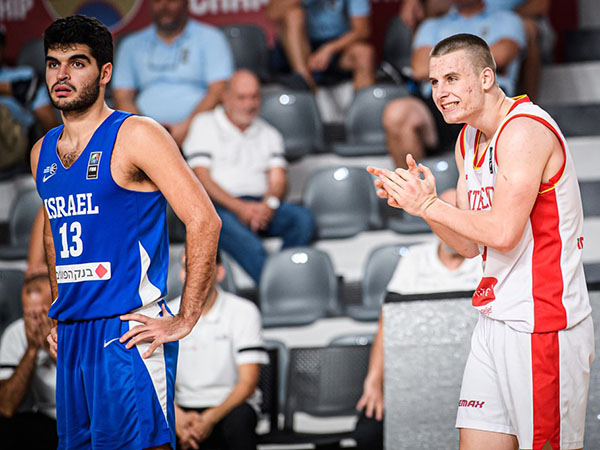 מונטנגרו עם הארד (FIBA)