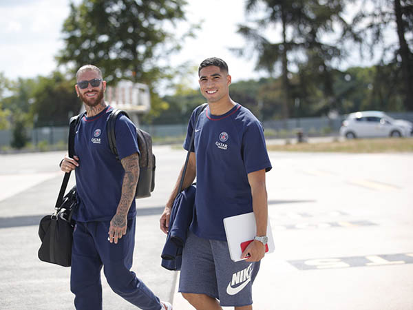 חכימי וראמוס לפני הטיסה לתל אביב (PSG)