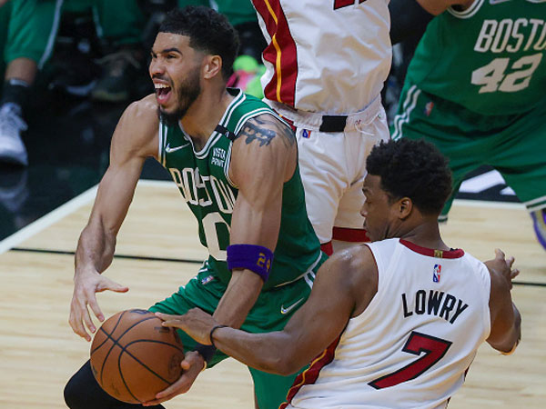 שחזור גמר המזרח - בפתיחת העונה (צילום: Matthew J. Lee/The Boston Globe via Getty )
