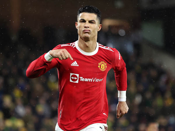 "החזרה ליונייטד הייתה החלטה רגשית" (Alex Pantling/Getty Images)