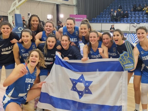ניצחון ראשון במוק' לנבחרת (קרדיט: איגוד הכדורסל)