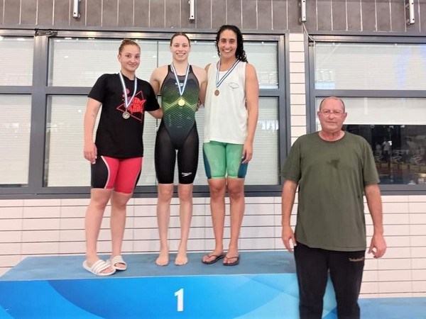 אנדי מורז על הפודיום | צילום: באדיבות אליפות עמק חפר