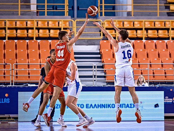 הקלע המצטיין של המשחק. ציפר (FIBA)