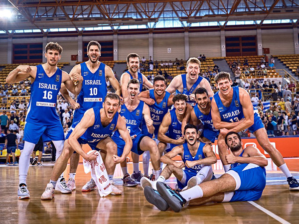 ענקים (FIBA)