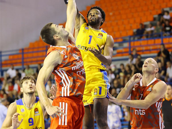 קליבלנד. יספק את הניצוץ בהגנה? ( Pneuma Promotions)