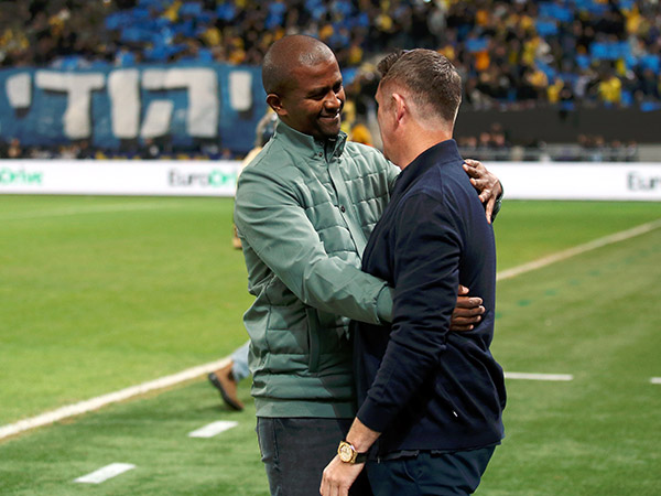 קין ודגו. אחד מהם יאמן את קאסה (אלן שיבר)