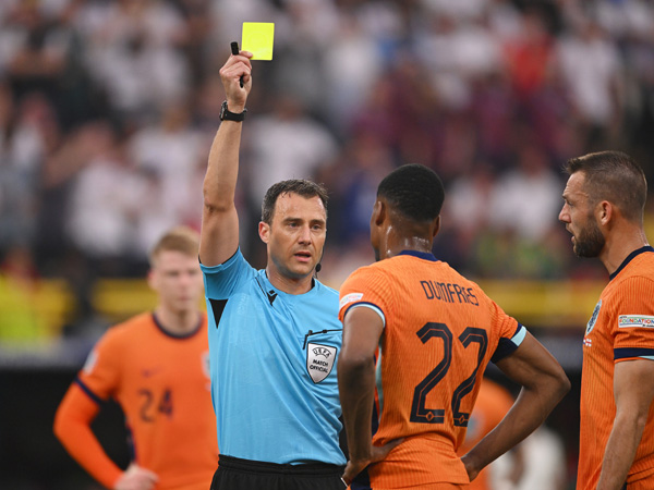 צריך לעשות עבודה טובה יותר בשמירה על השחקנים (Getty)