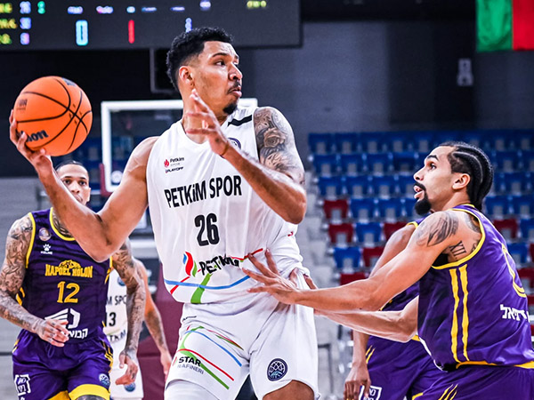 וסיימה את דרכה באירופה (FIBA)