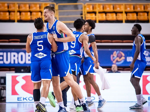קאמבק אדיר שלהם (FIBA)