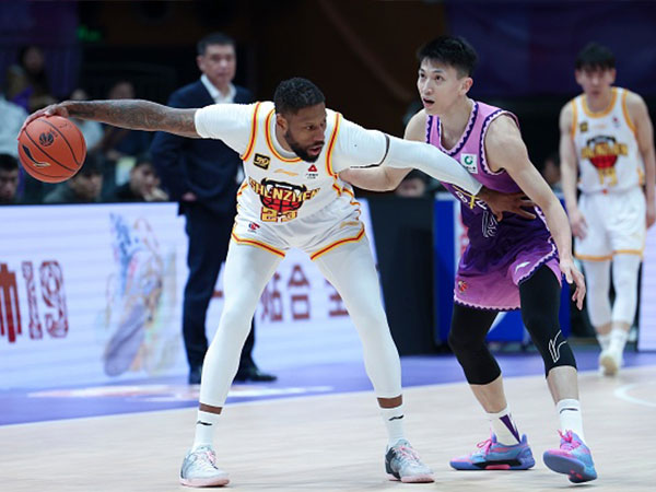 “אוהב לשחק ברחוב“ (Photo by Luo Yuan/Xinhua via Getty Images)