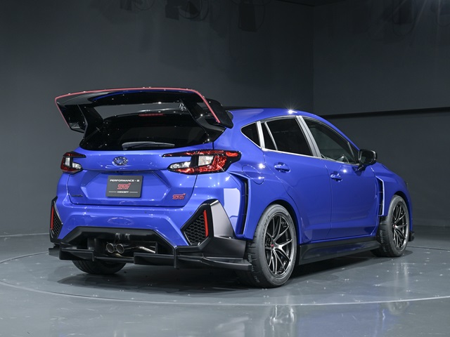 מנוע בוקסר, הנעה כפולה סימטרית ותשכחו בינתיים מפרטים טכניים כמו כ“ס או זמן האצה