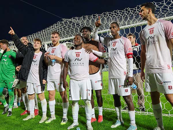 שמחה גדולה בבירה (דני מרון)