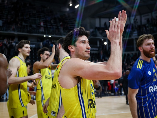 ו דיברתולומאו סגר את הסיפור (Photo by Marie Bassery/Euroleague Basketball via Getty Images)