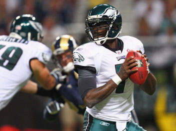 פתח עונה ברגל ימין. מייקל ויק (GETTYIMAGES)