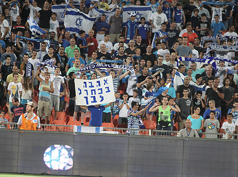 אוהדי הנבחרת. מגיע להם יותר (אלן שיבר)