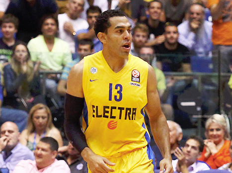 בלו. השריד היחיד מאותו ערב לפני עשור