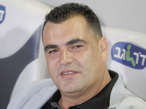 הוא בנה קבוצה עקשנית