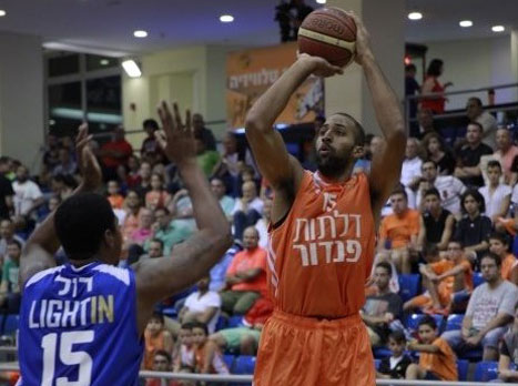 עדיין בספק. קרמייקל (צילום: אודליה מטרי, מנהלת הליגה)