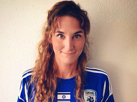 אבל אז היא חזרה, בגדול