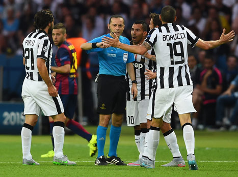 היובנטינים לא אהבו את השיפוט של צ'קיר (Getty)