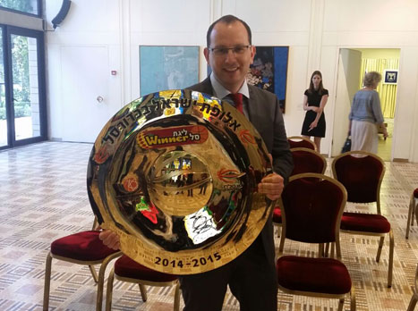נמצא על ענן. הראל