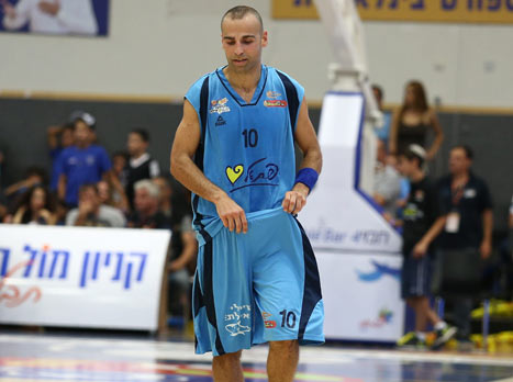 השלד הישראלי נשאר. אפיק נשים (דני מרון)