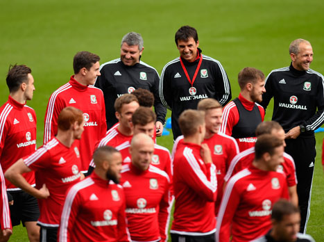 וויילס במרחק 3 נקודות מהיסטוריה (gettyimages)
