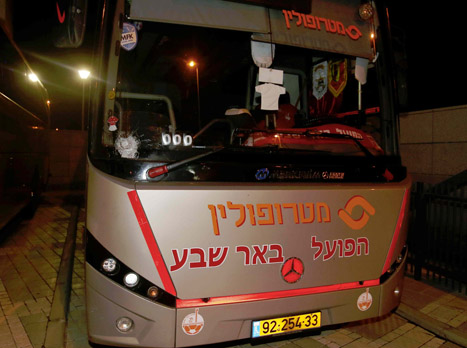 עוד לפני המשחק האווירה הייתה מתוחה מאוד (אלן שיבר)