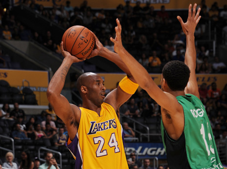 עם קובי ב-LA. להתחכך עם הכוכבים וגם לקבל על זה כסף (gettyimages)