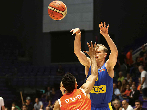 רק רשת. רול (אלן שיבר)