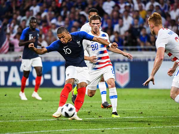 אמבפה, כובש שער השוויון עבור צרפת (getty)