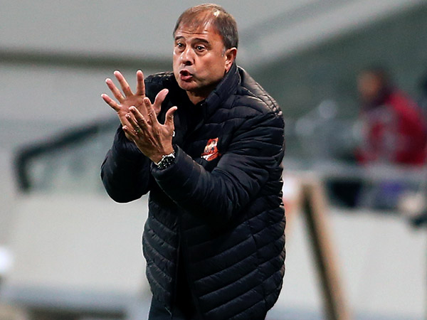 אלישע לוי. רחוק מיוסי אבוקסיס (אלן שיבר)