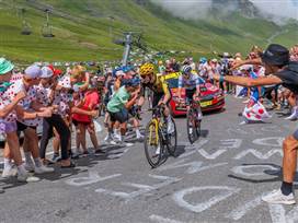 יונאס וינגגור וטאדיי פוגצ'אר בטור דה פראנס | צילום: Shutterstock