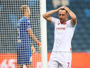 האורחת הייתה עצבנית מאוד. (אלן שיבר)