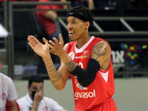 (לילך וייס, מנהלת הליגה)