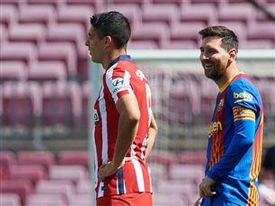 מסי וסוארס. החיוכים התחלפו מהר מאוד. (getty images)