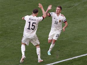 בלגיה חוגגת כל הדרך לשמינית הגמר (GETTY)