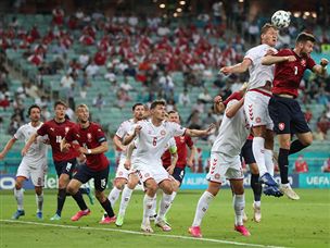 הצ'כים לחצו וחיפשו שיוויון (GETTY)