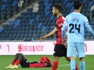 ובסיומו - חלוקת נקודות צודקת (צילום: ברני ארדוב)