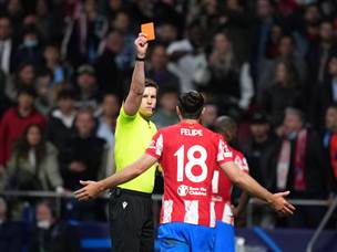 אתלטיקו סיימה את המשחק ב-10 שחקנים (Getty)