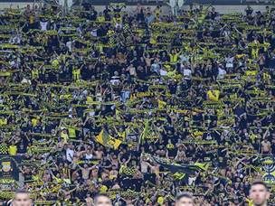 והקהל הבית"רי דחף בכל הכוח את שחקניו (צילום: דני מרון)