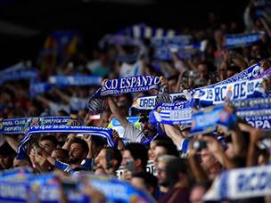 אוהדי אספניול. הולכים הביתה מאוכזבים (Getty)